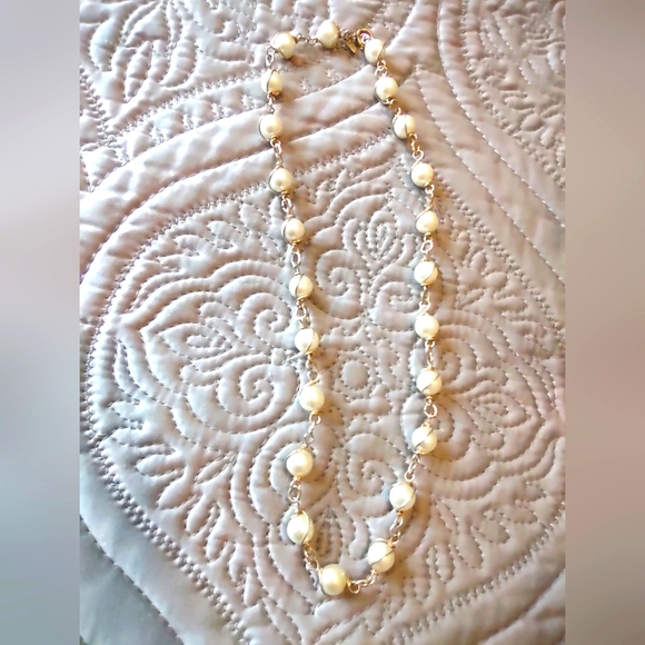 Vintage Sarah Coventry Gold Tone and Faux Pearl 16 in. Necklace - Picture 1 of 3